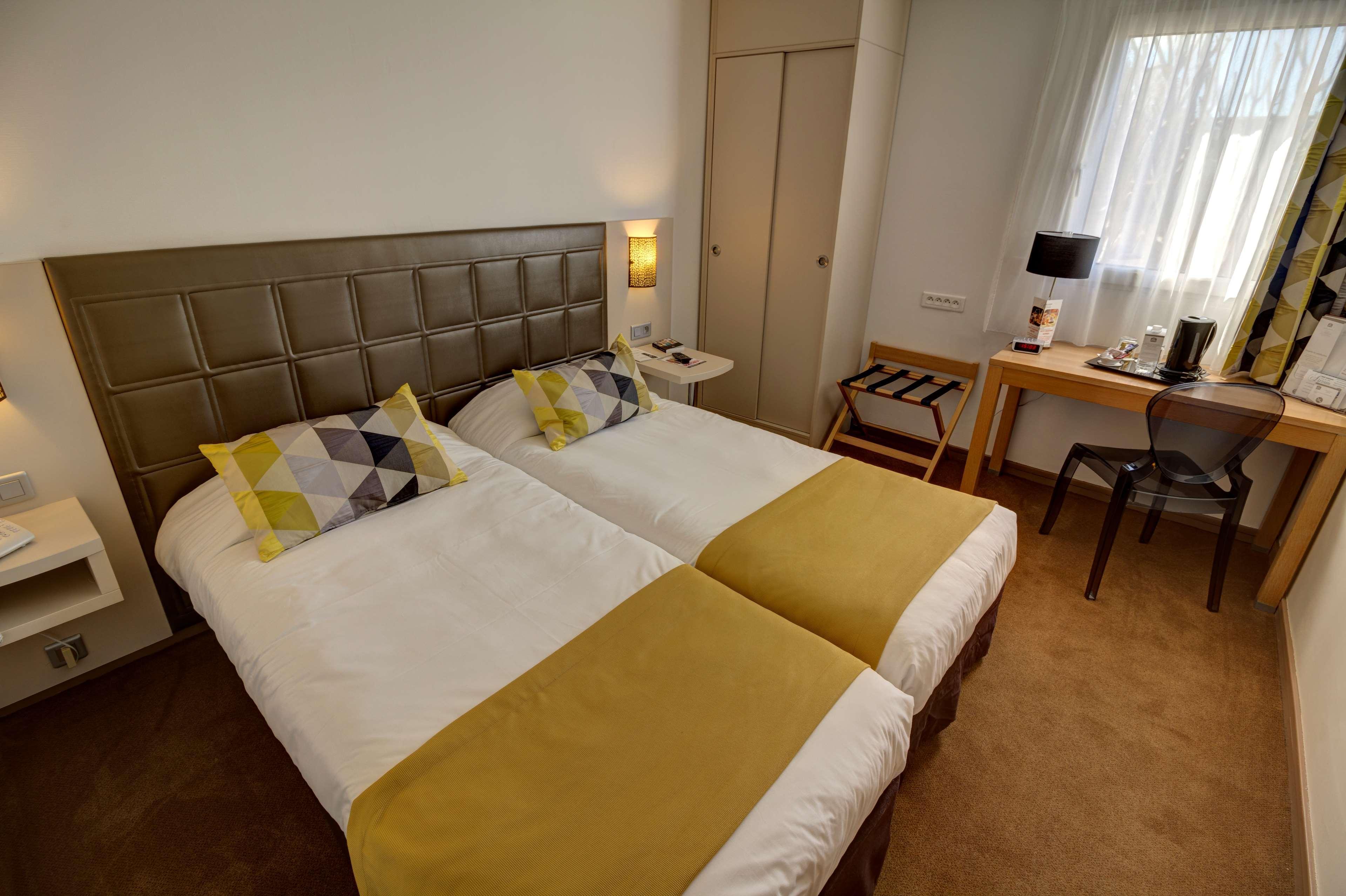 Hotel Atrium Arles Centre Bagian luar foto