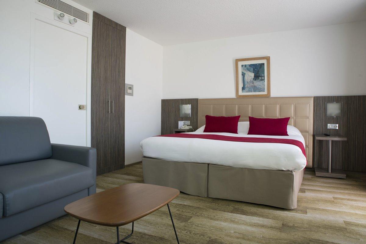 Hotel Atrium Arles Centre Bagian luar foto