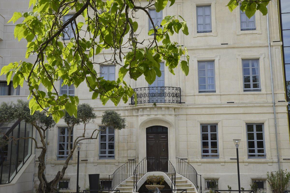 Hotel Atrium Arles Centre Bagian luar foto
