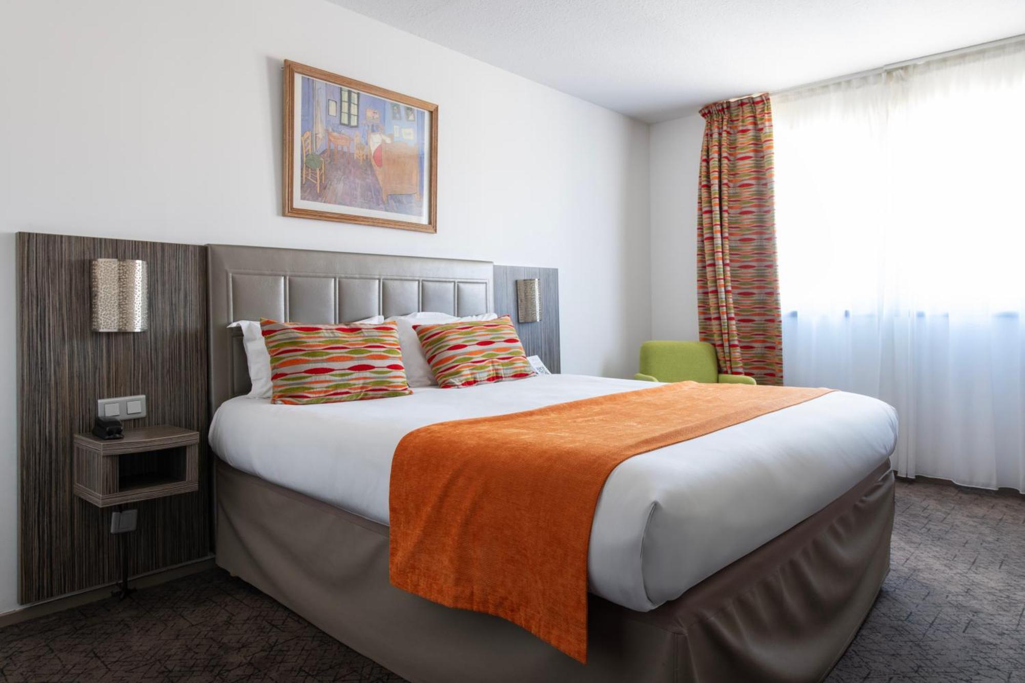 Hotel Atrium Arles Centre Bagian luar foto
