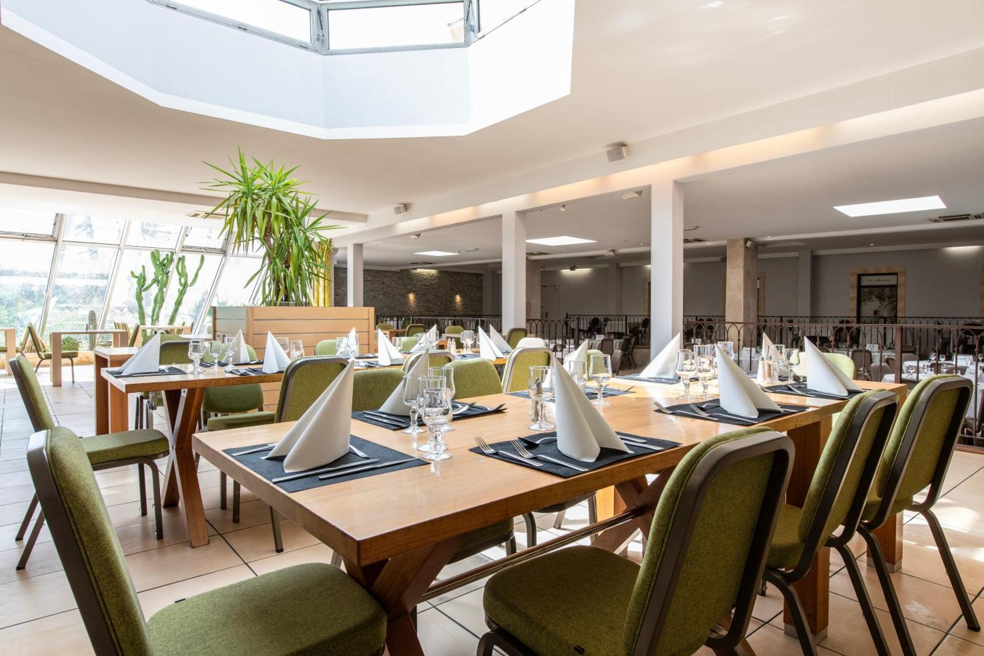 Hotel Atrium Arles Centre Bagian luar foto