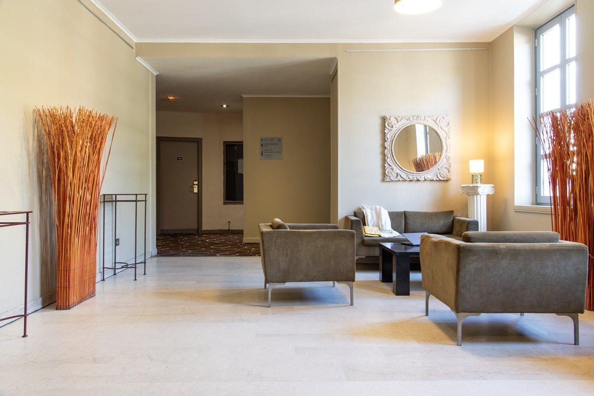 Hotel Atrium Arles Centre Bagian luar foto