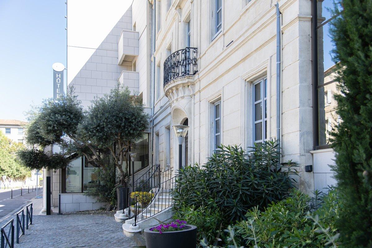 Hotel Atrium Arles Centre Bagian luar foto