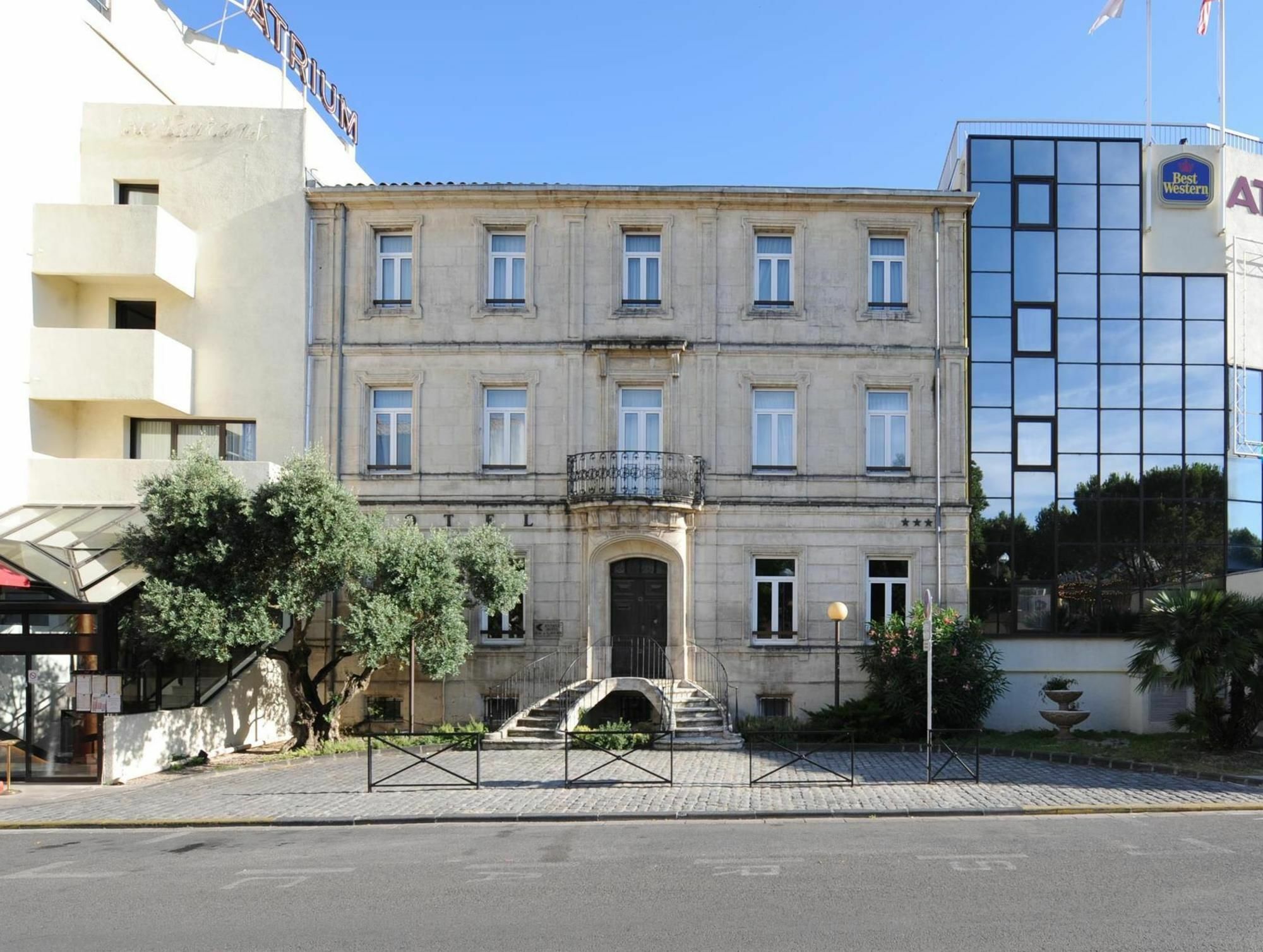 Hotel Atrium Arles Centre Bagian luar foto